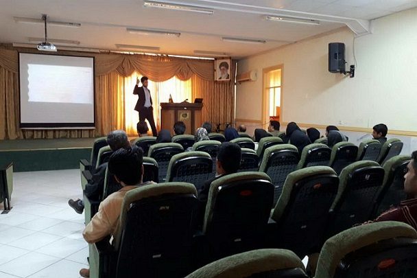 18-کارگاه مهارت آموزی اعضای انجمن ها در گناوه برگزار شد